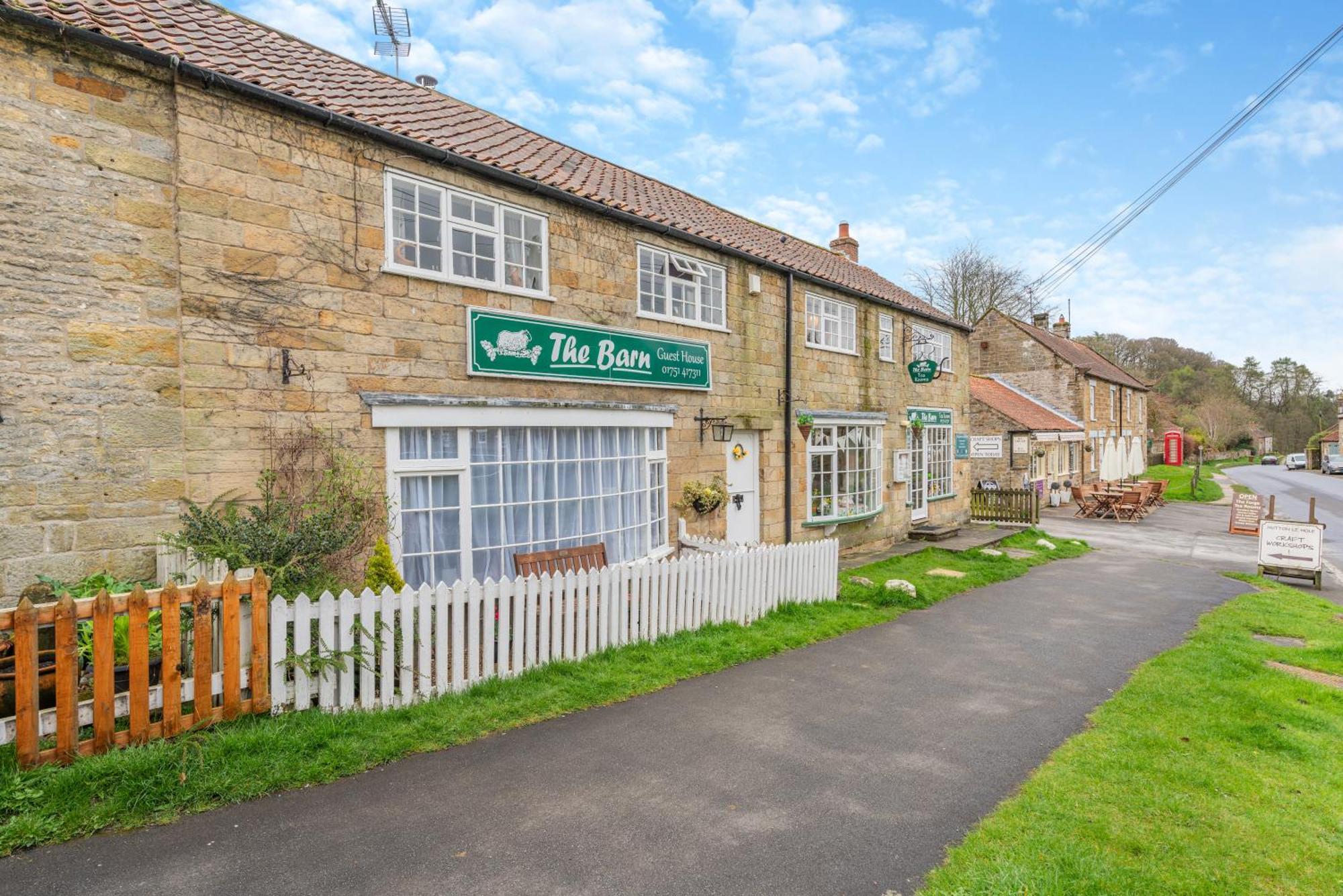 เดอะ บาร์น เกสต์เฮาส์ แอนด์ ที รูม Hutton le Hole ภายนอก รูปภาพ